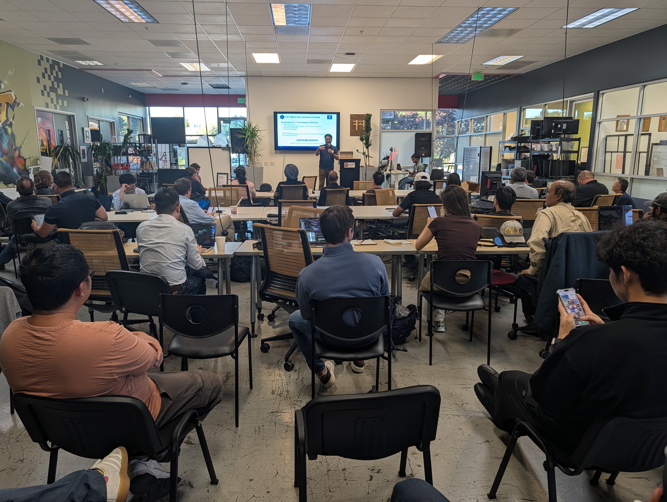 A full-room view of the September 1 StartupA2Z workshop